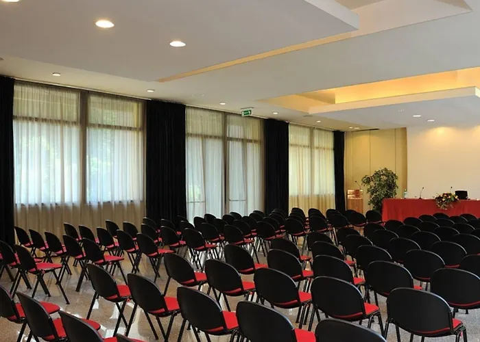 奥林匹亚酒店 4*