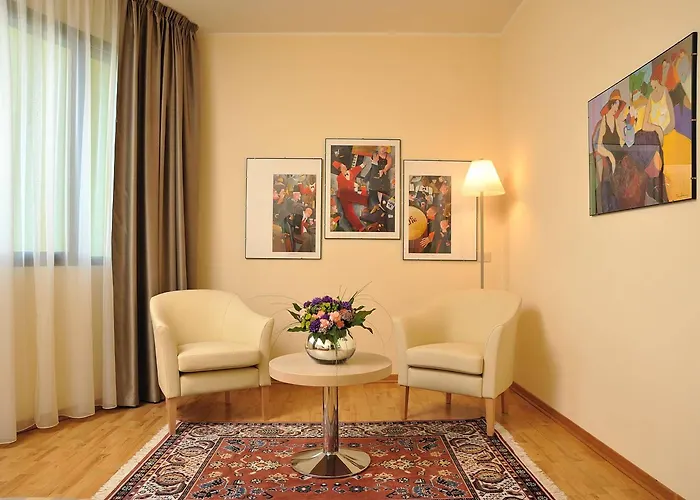 奥林匹亚酒店 4*