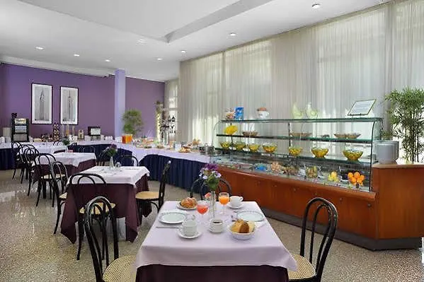 奥林匹亚酒店 4*